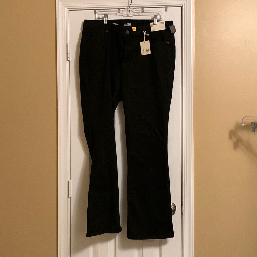Mid rise slim fit stretch bootcut jean